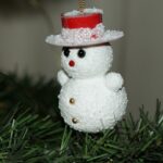 Hvad er forskellen på en hårklemme og en hårnål?