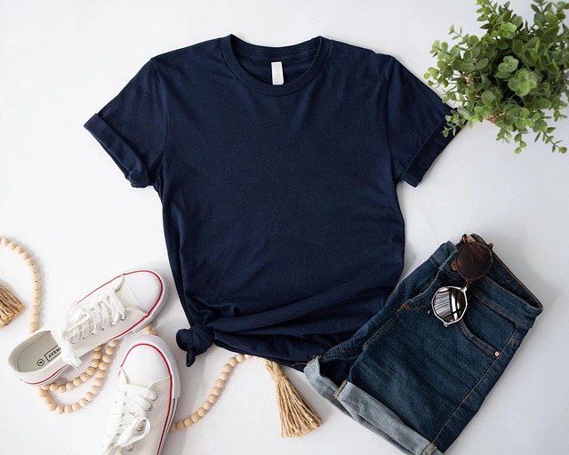 T-shirt revolution: Sådan løfter du dit basisgarderobe spil